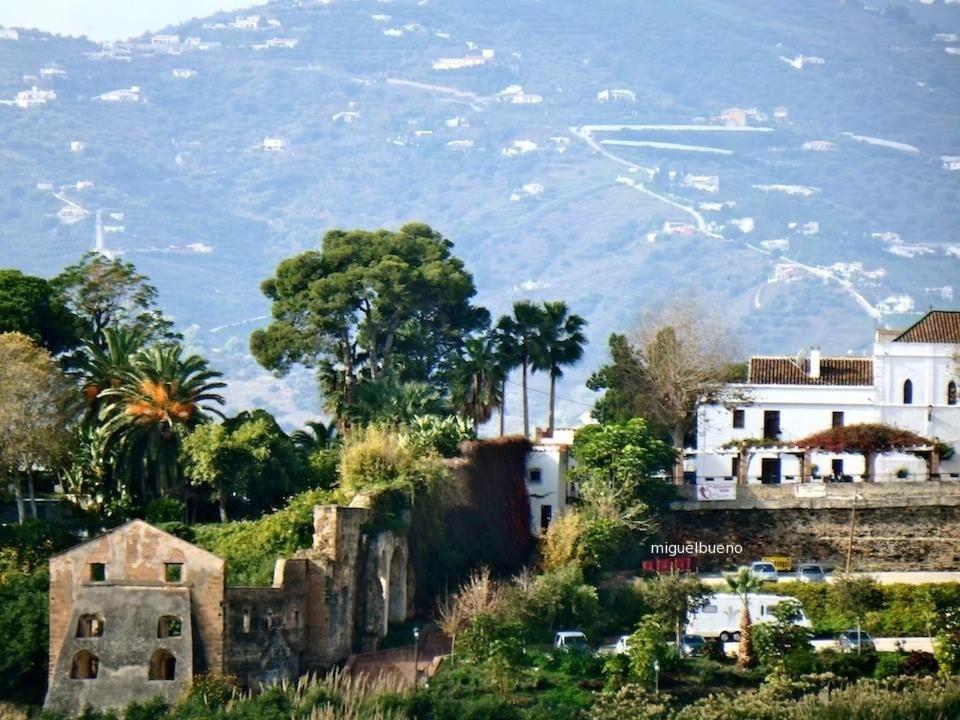 Apartamentos Cantarero Maro Nerja Екстериор снимка